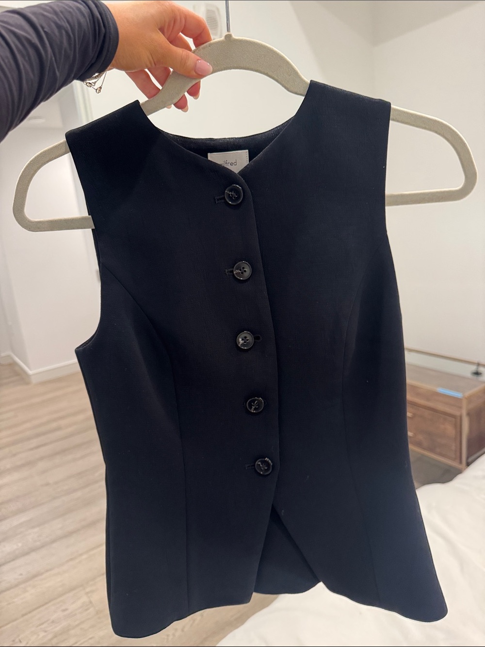 Aritizia Regal Vest - Crepette™ - Picture 7 of 8